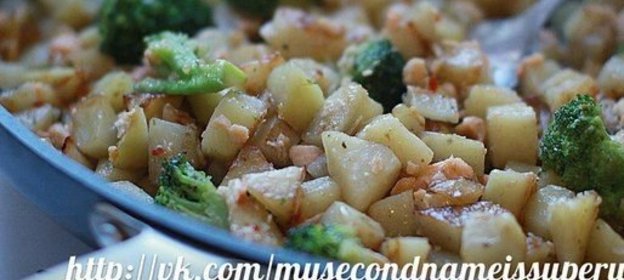 Прозрачный мясной бульон