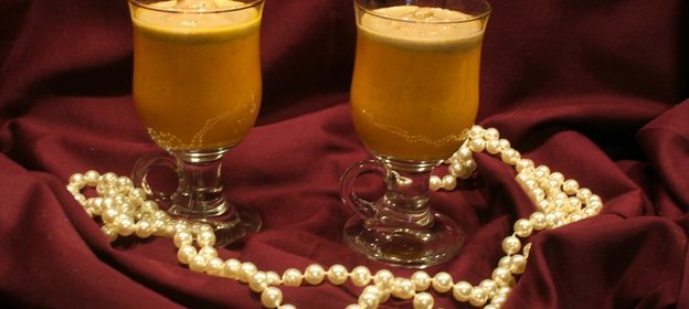 Морковный суп с зирой и грибным капучино