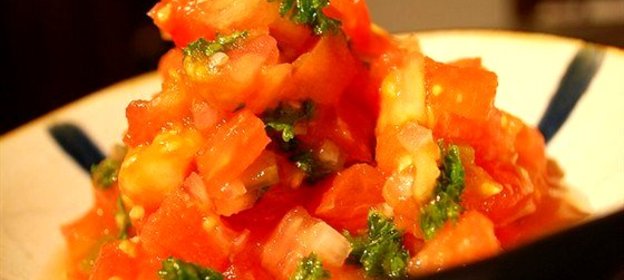 Свежая томатная сальса