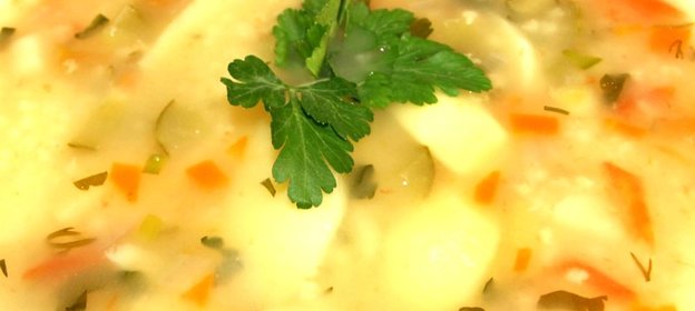 Рассольник на курином бульоне с пшеном