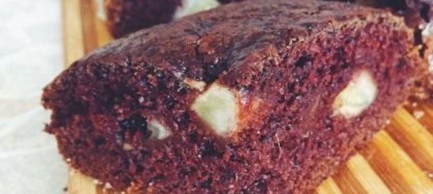 Шоколадный пирог с бананами