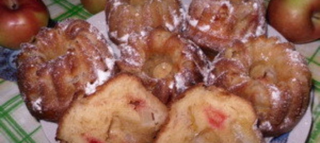 Кексики с грушами и мятным сиропом