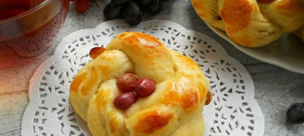 Булочки с изюмом в хлебопечке