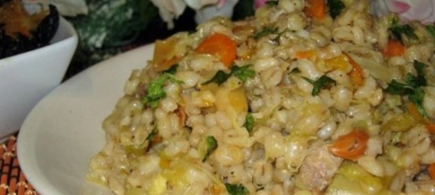 Перловка с мясом и овощами