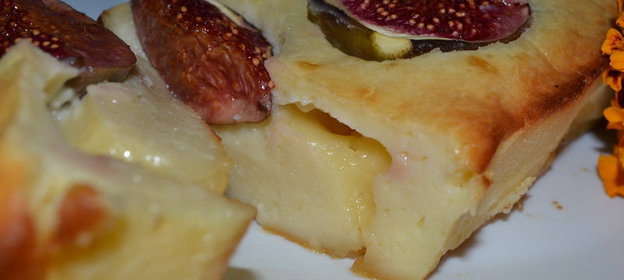 Творожная запеканка с инжиром