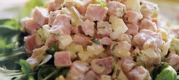 Салат с ветчиной