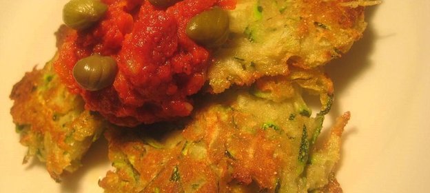 Оладьи сборные с томатным соусом. (вариант)