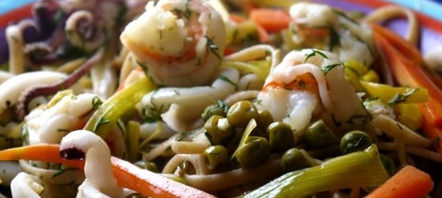 Жульен из морского коктейля