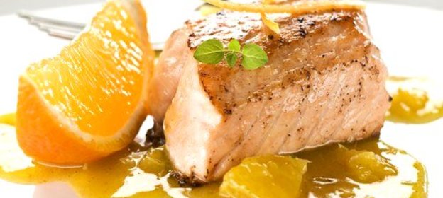 Лосось с апельсиновой заправкой