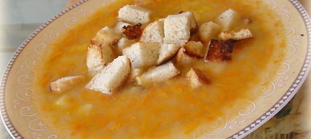 Суп гороховый с копчеными ребрами и костном бульоне