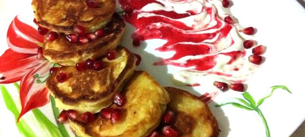 Оладьи с яблоком и кокосом