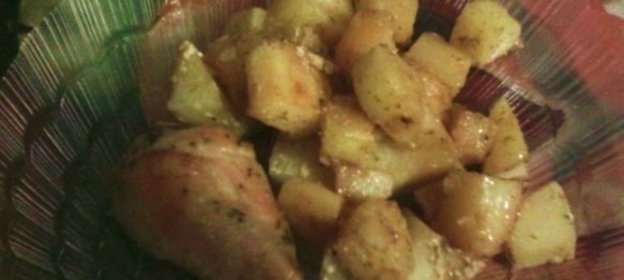 Куриные ножки с картофелем, запечённые в рукаве