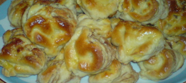 БулочкиСердечки из творожно-дрожжевого теста