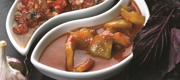 Пеброната (томатный соус с перцем)