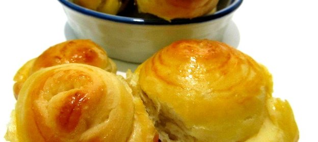 Булочки сахарные