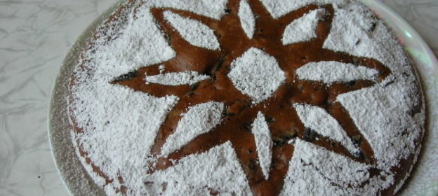 Постный пирог с кофе и черносливом