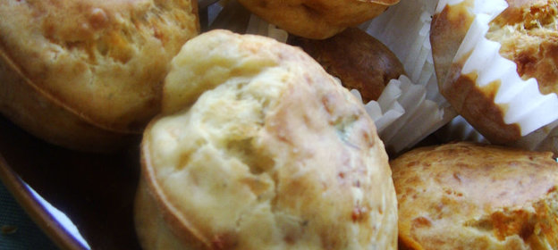 Кашкавалки или сырные кексики