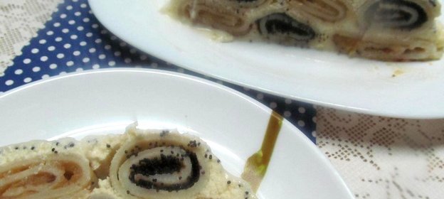 Блинная запеканка с яблоком и маком