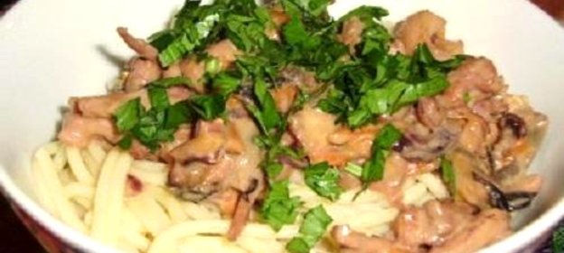 Морской коктейль со спагетти