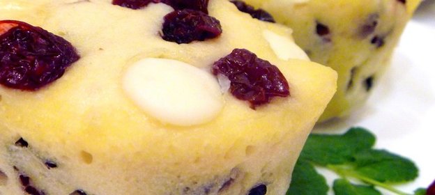 Кекс с сушеной клюквой