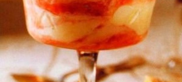 Роллы с морским гребешком, авокадо и клубникой