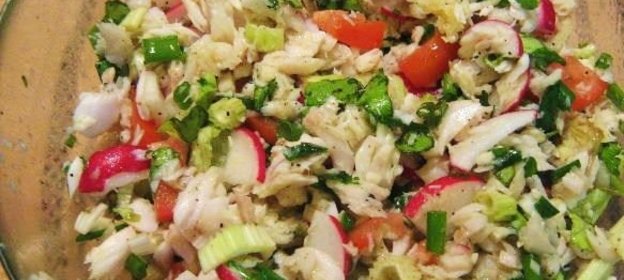 Салат из рыбы с хреном