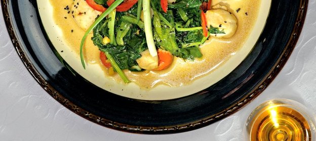 Морские гребешки с овощами