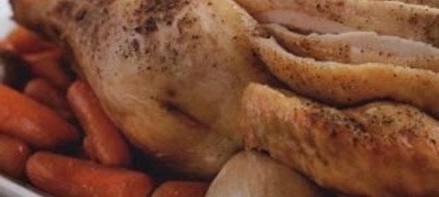 Кочанный салат латук с яичной заправкой