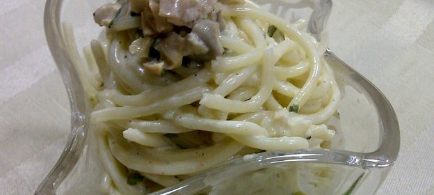 Спагетти с шампиньонами в сливочном соусе