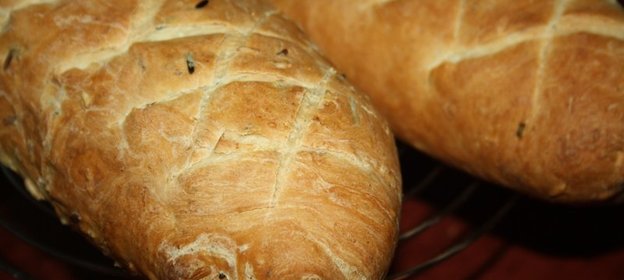 Постный луково-чесночный хлеб с рисом