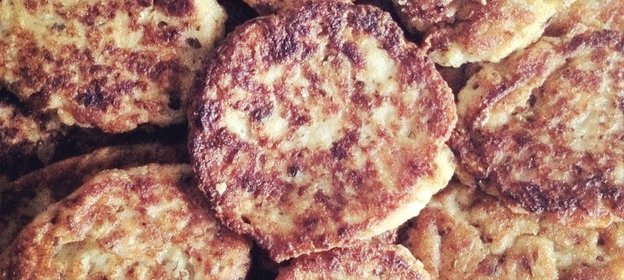 Хлебные апулийские оладьи с каперсами и сельдереем