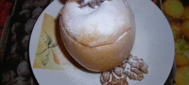 Яблочки наливные с орехами