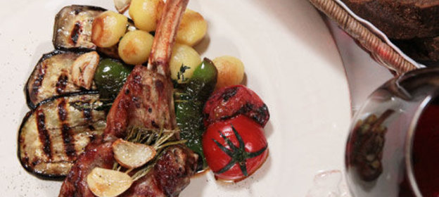 Телячья корейка с овощами