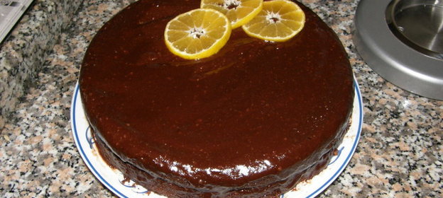 Шоколадный торт со вкусом апельсина