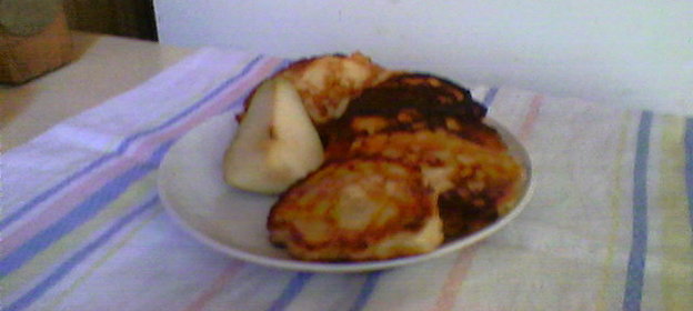 Яблочно-грушевые оладьи