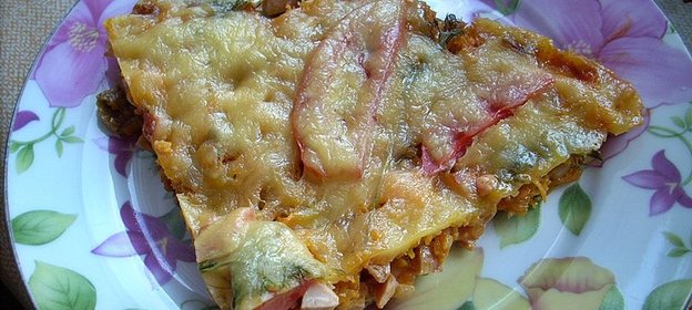 Пицца на грибе зонтике