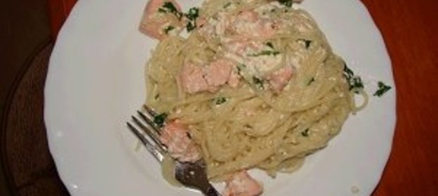 Спагетти с лососем