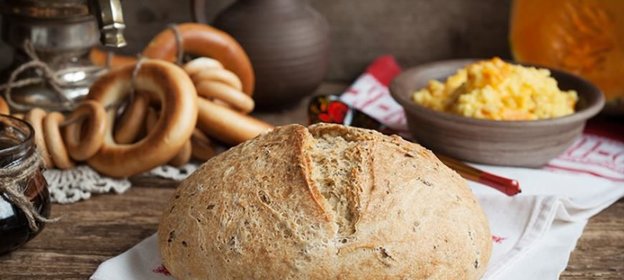 Хлеб с цельнозерновой мукой и семенами льна