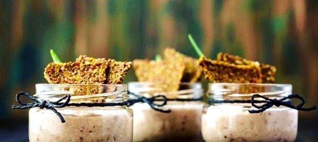 Форшмак с льняным хлебцем в баночке