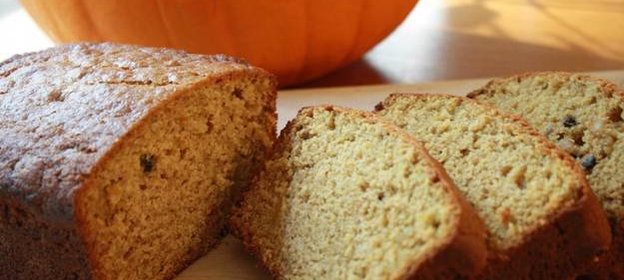 Хлеб с тыквой и зеленым луком