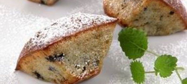 Кекс с черникой и корицей