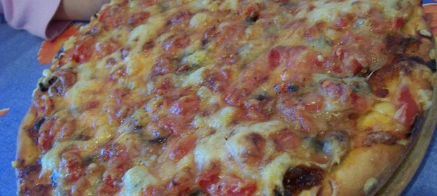 Пицца с грибами