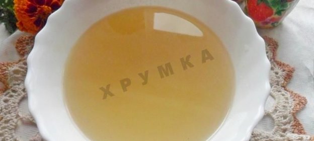 Прозрачный мясной бульон из свинины