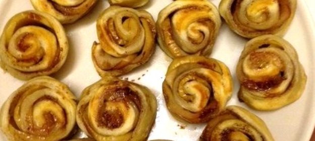 Булочки с корицей и яблоками