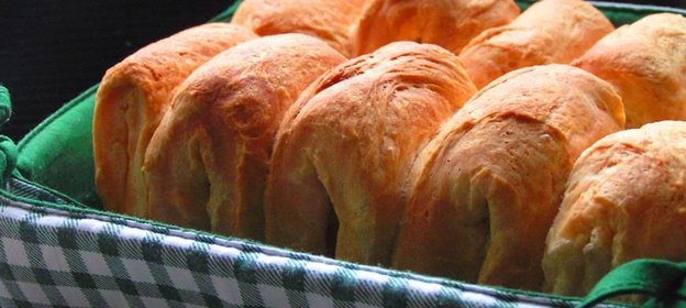 Булочки Parker House