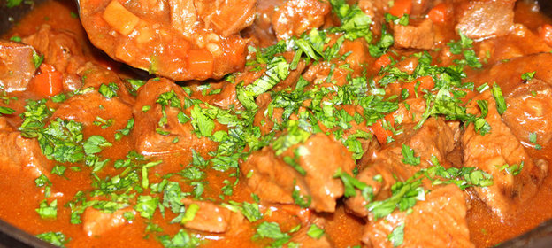 Говядина тушеная в пиве. Видео