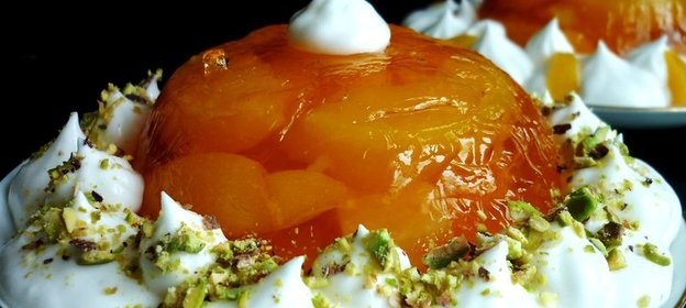 Желейно фруктовый десерт со взбитыми сливками (проще не бывает)