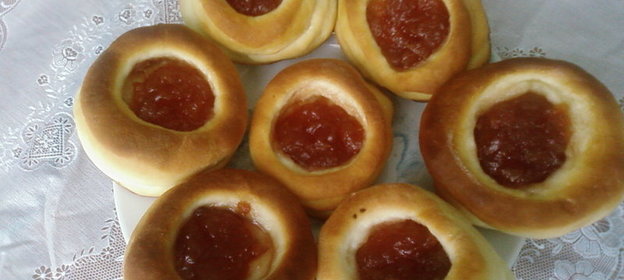булочки с повидлом