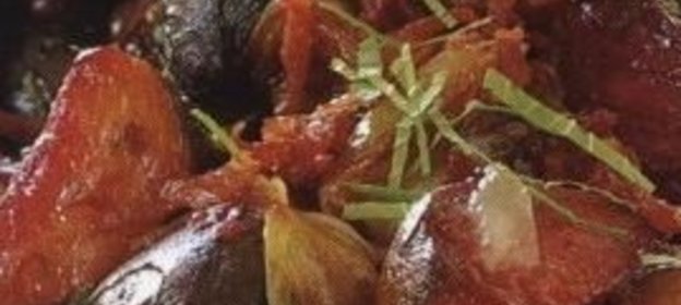 Тефтели из мяса морского гребешка с рисом.