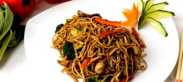 Овощи по‑тайски с вермишелью